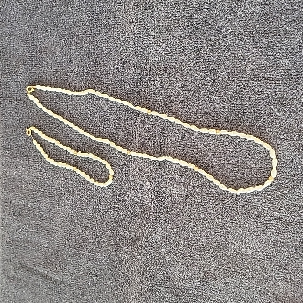 Fresh Water Pearl Necklace and bracelet set